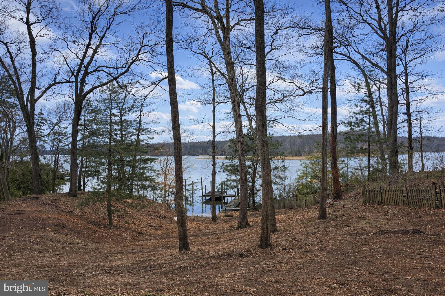 MARLBOROUGH POINT - Land