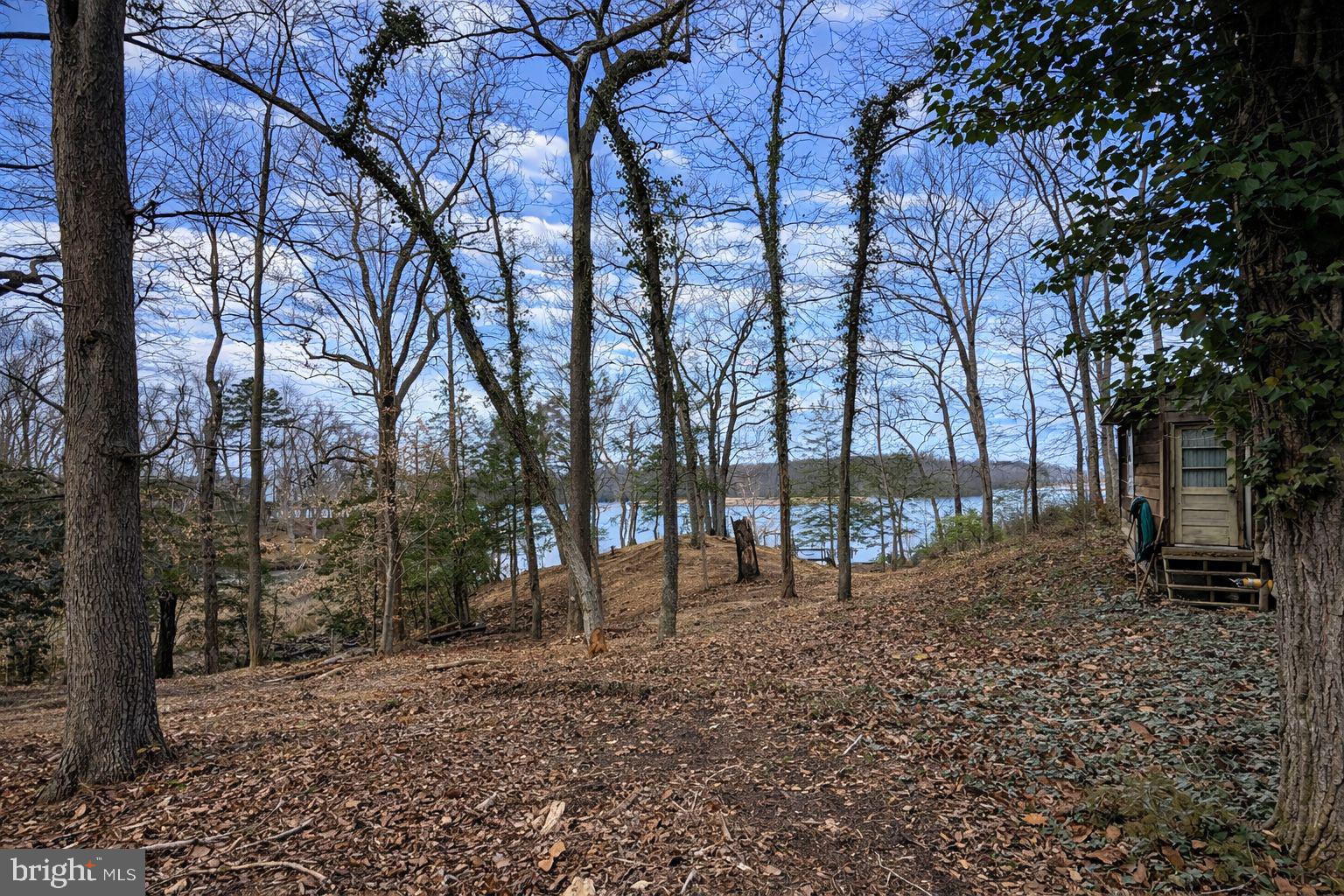 MARLBOROUGH POINT - Land