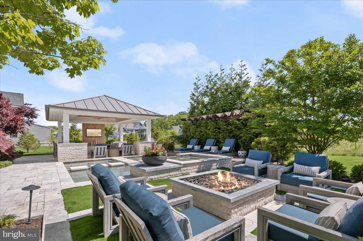 THE RIDINGS AT NORTH BRANCH - Residential