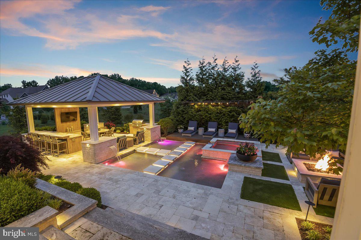 THE RIDINGS AT NORTH BRANCH - Residential