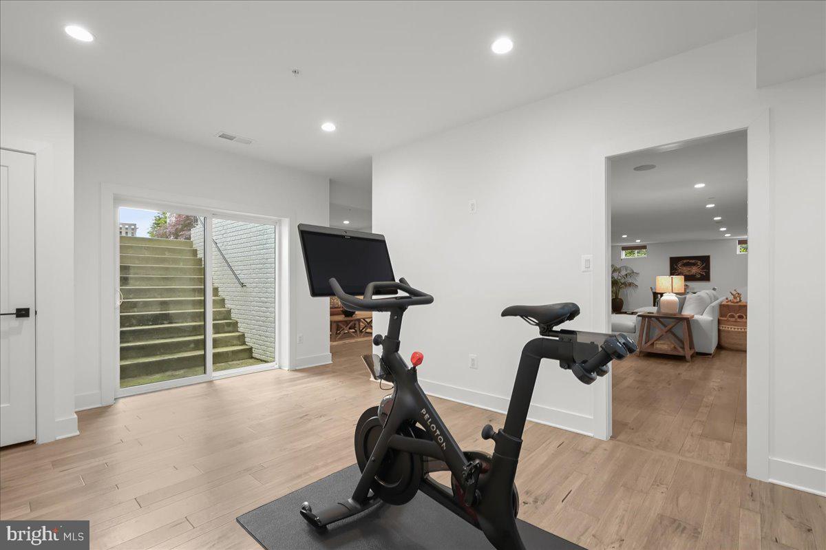 THE RIDINGS AT NORTH BRANCH - Residential