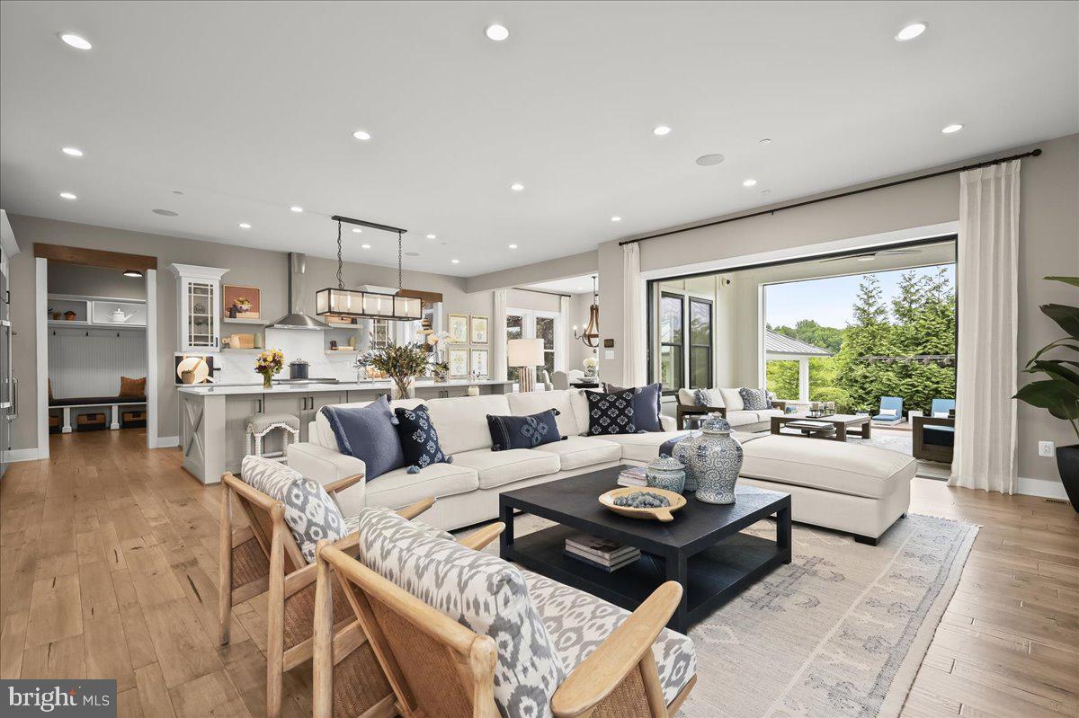 THE RIDINGS AT NORTH BRANCH - Residential