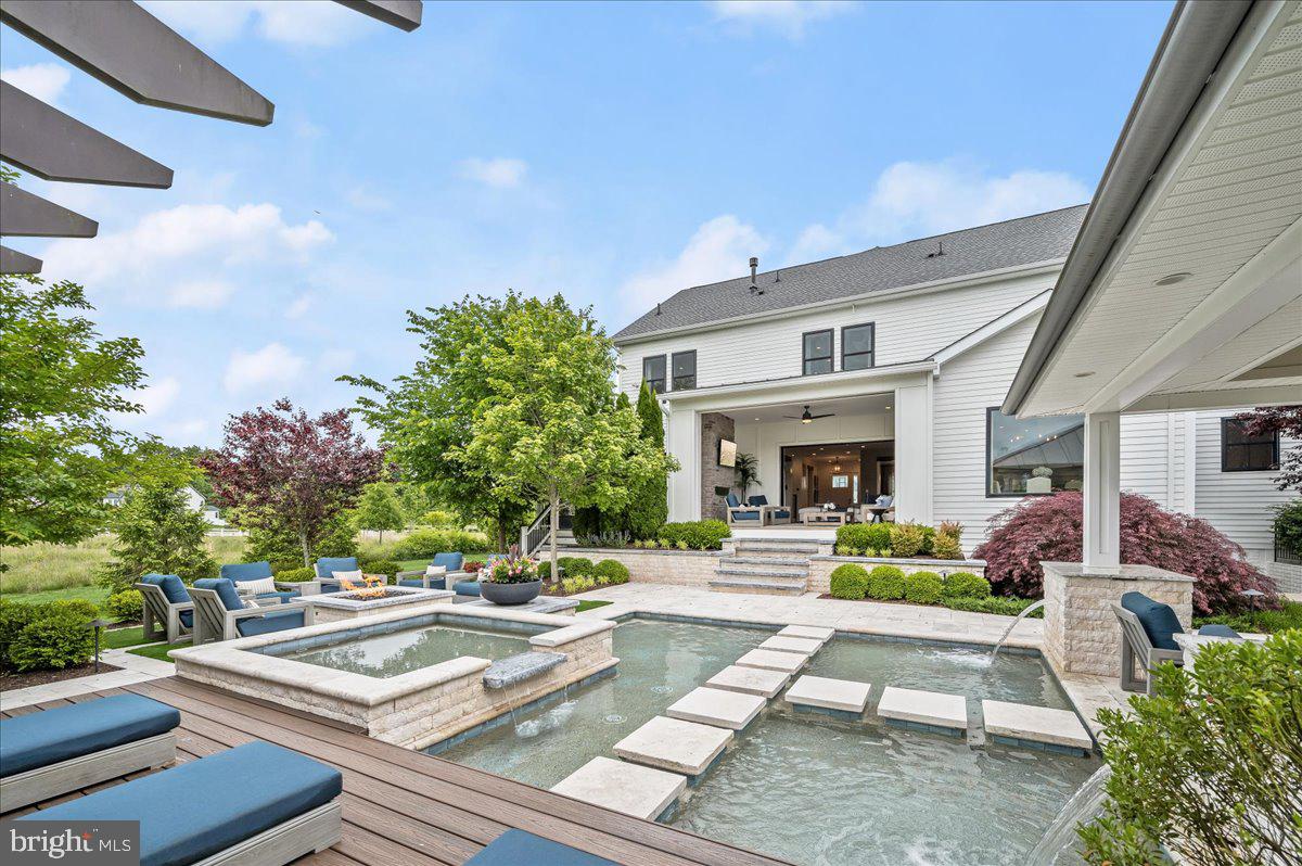 THE RIDINGS AT NORTH BRANCH - Residential