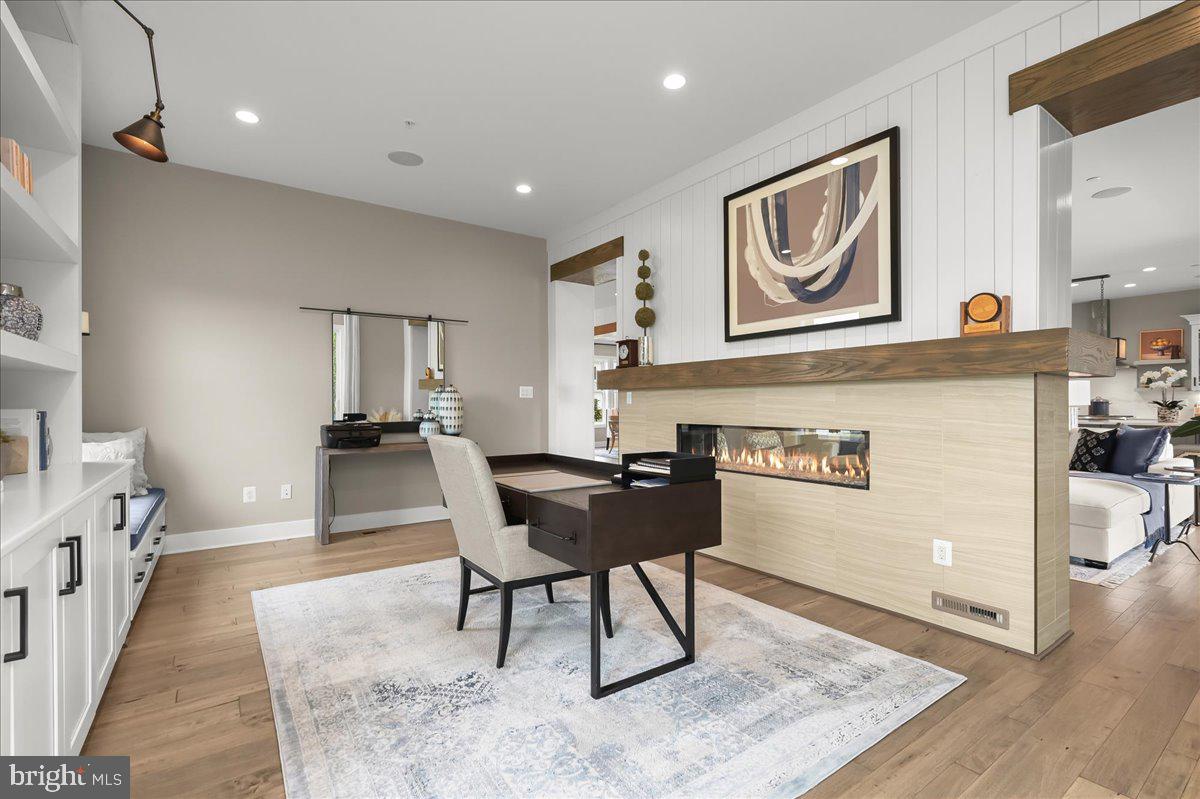 THE RIDINGS AT NORTH BRANCH - Residential