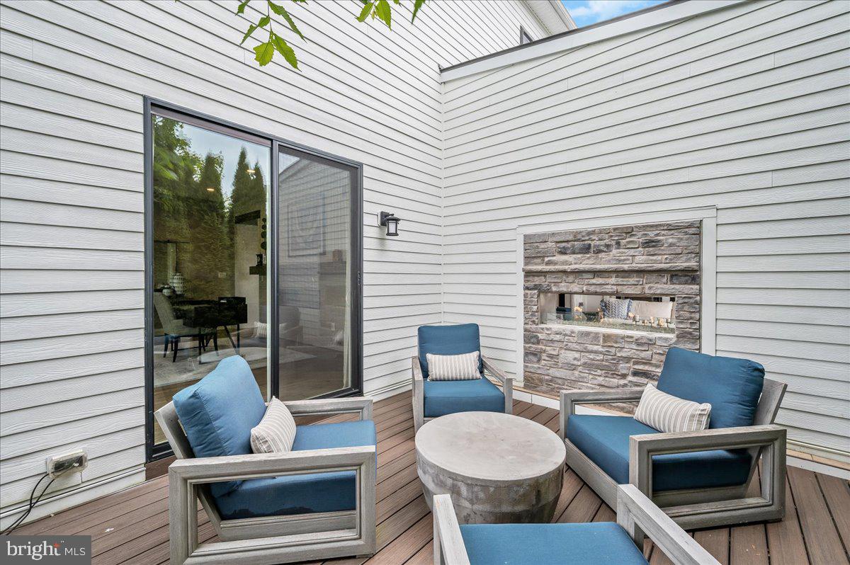 THE RIDINGS AT NORTH BRANCH - Residential