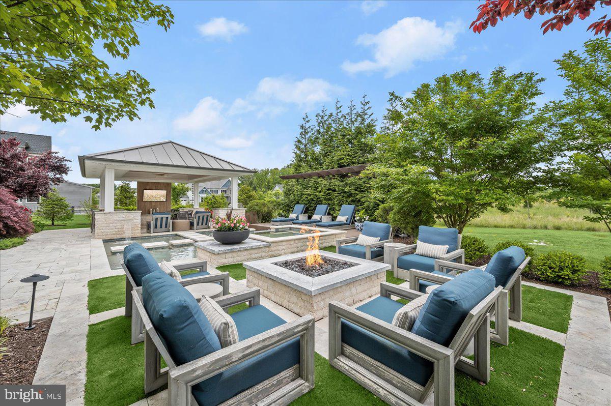 THE RIDINGS AT NORTH BRANCH - Residential