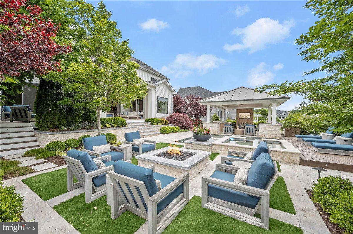 THE RIDINGS AT NORTH BRANCH - Residential