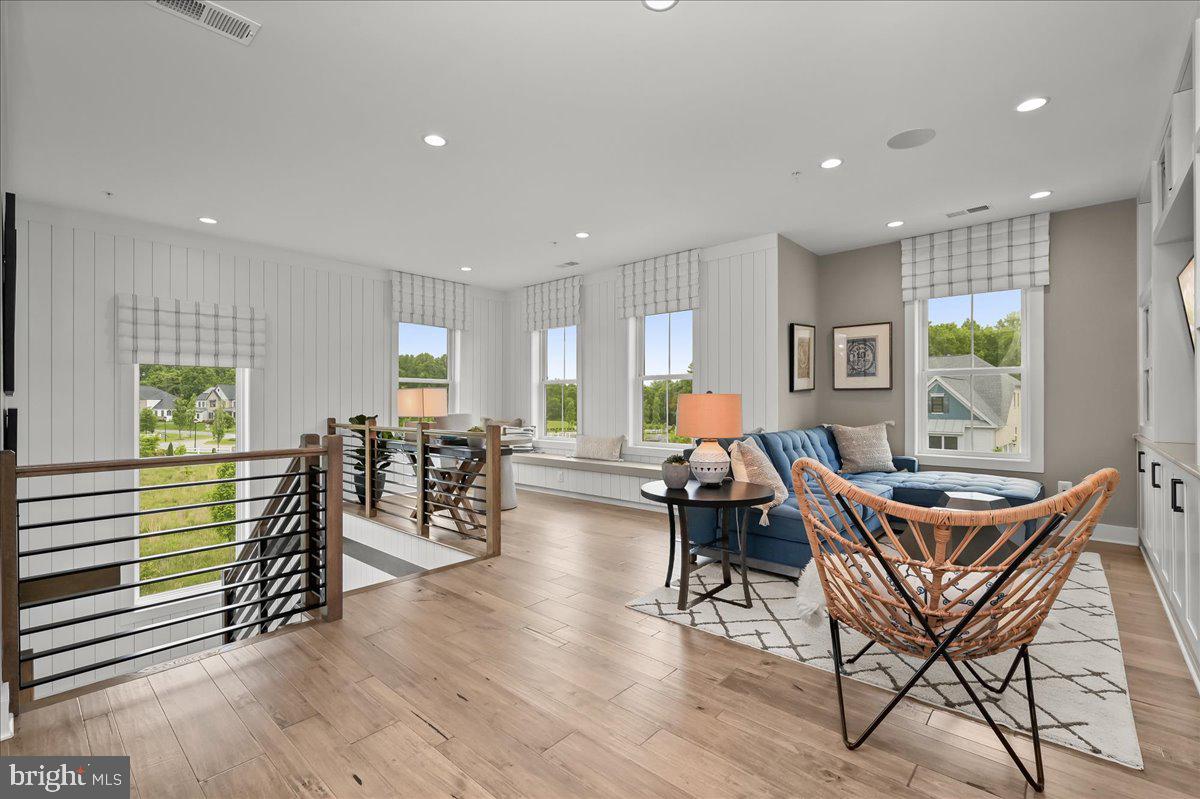 THE RIDINGS AT NORTH BRANCH - Residential