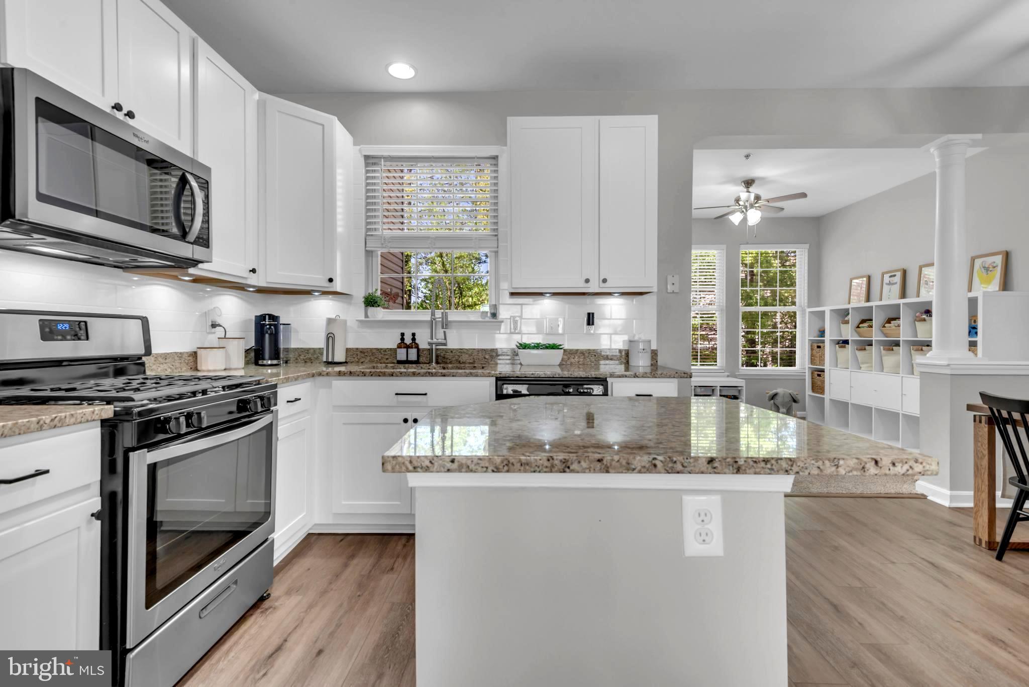 RIVER OAKS - Residential