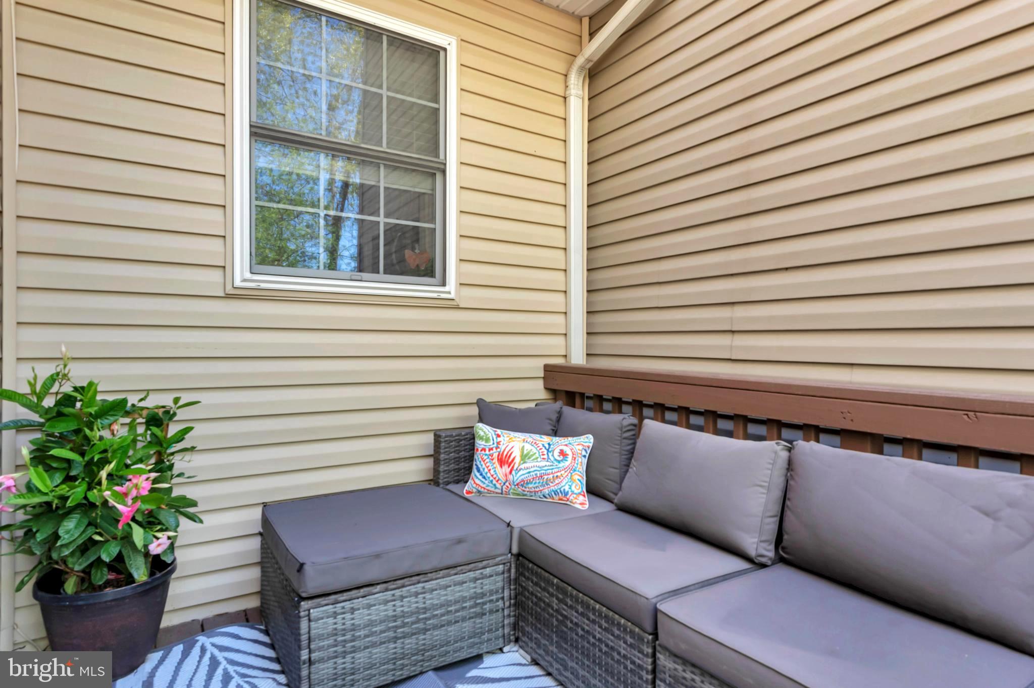 RIVER OAKS - Residential