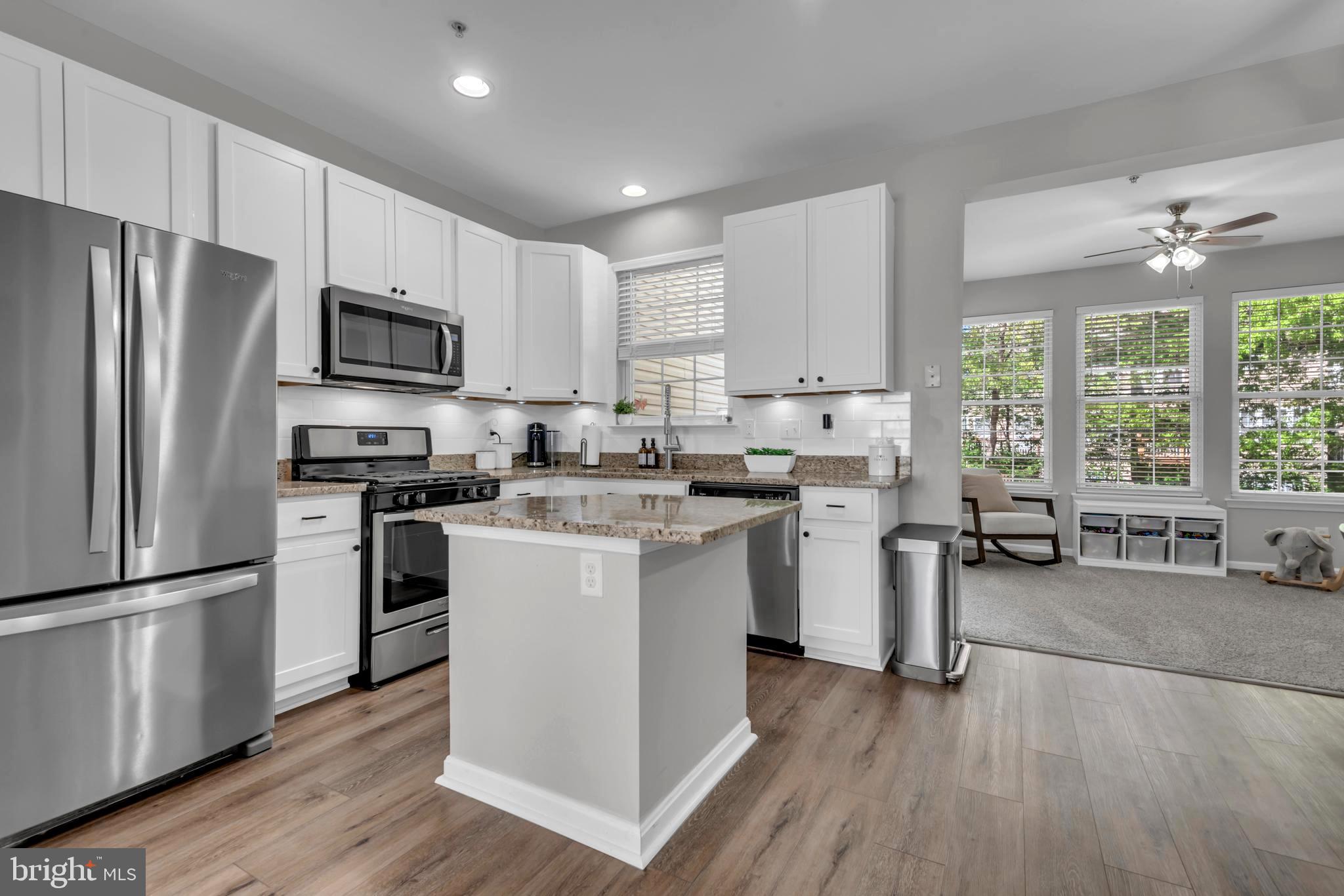 RIVER OAKS - Residential