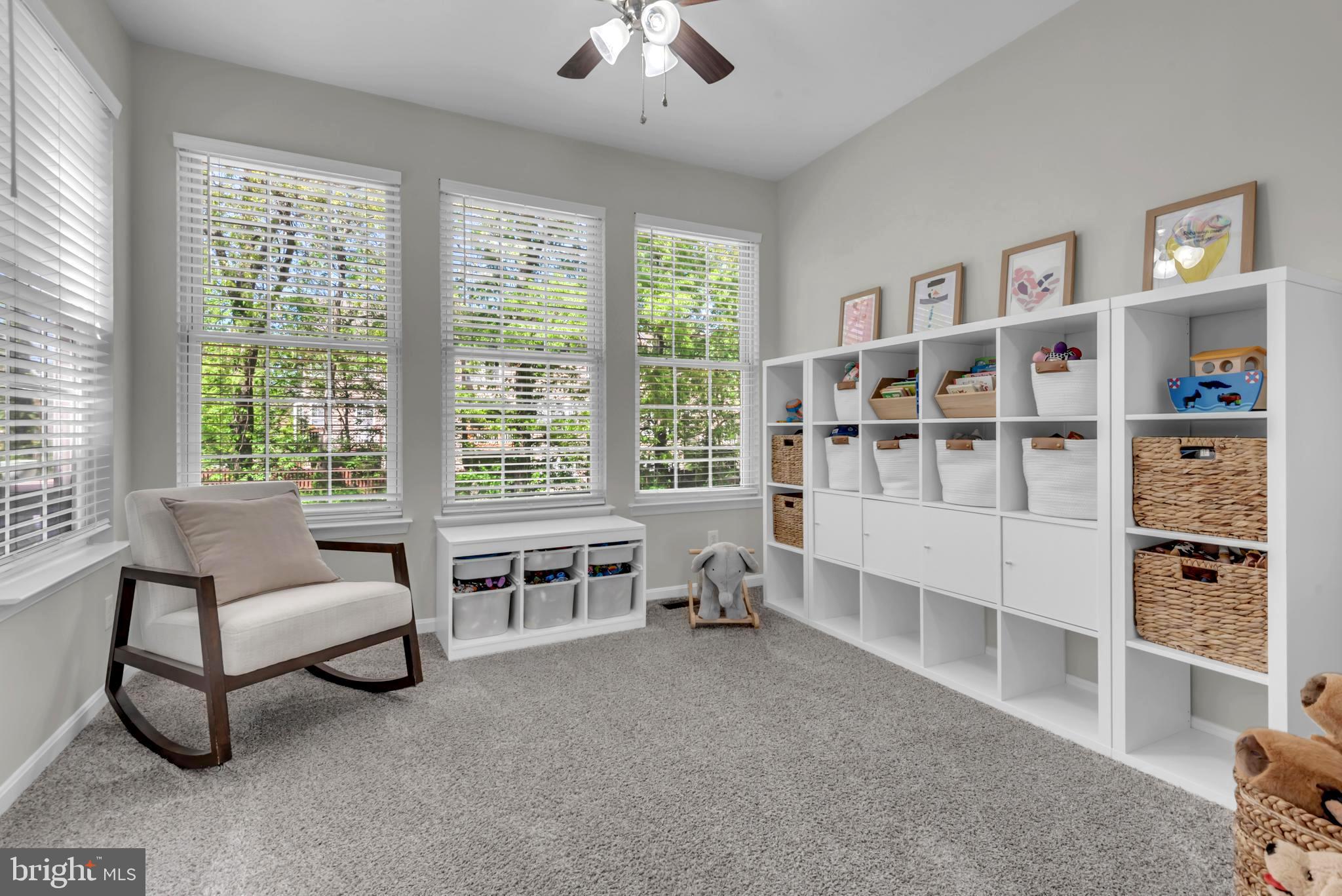 RIVER OAKS - Residential