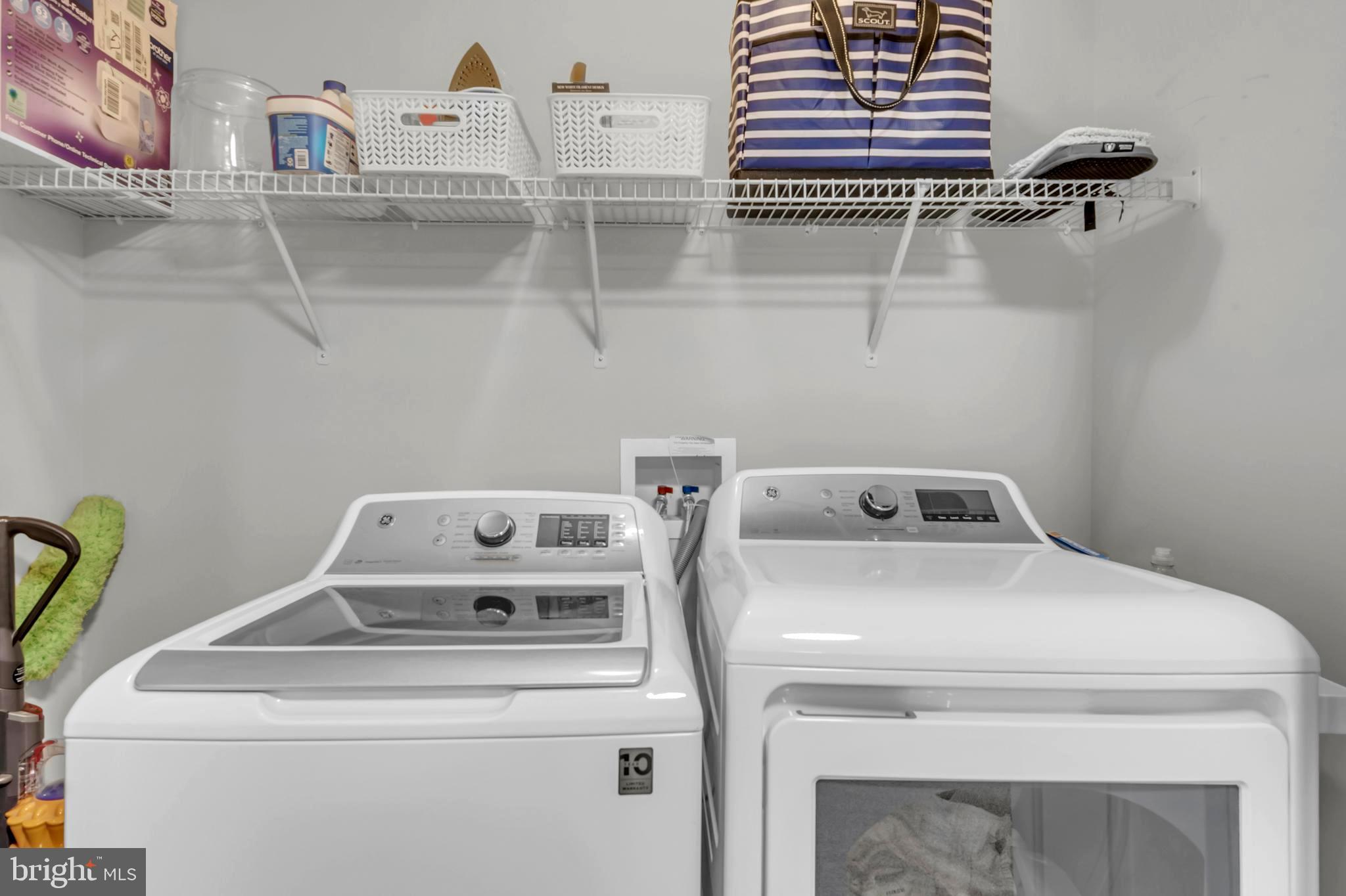 RIVER OAKS - Residential