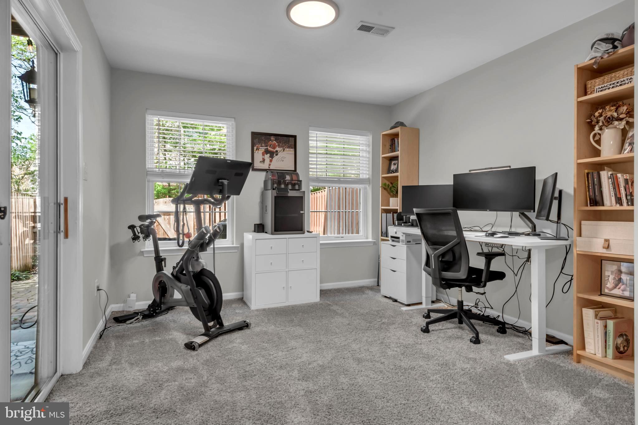 RIVER OAKS - Residential