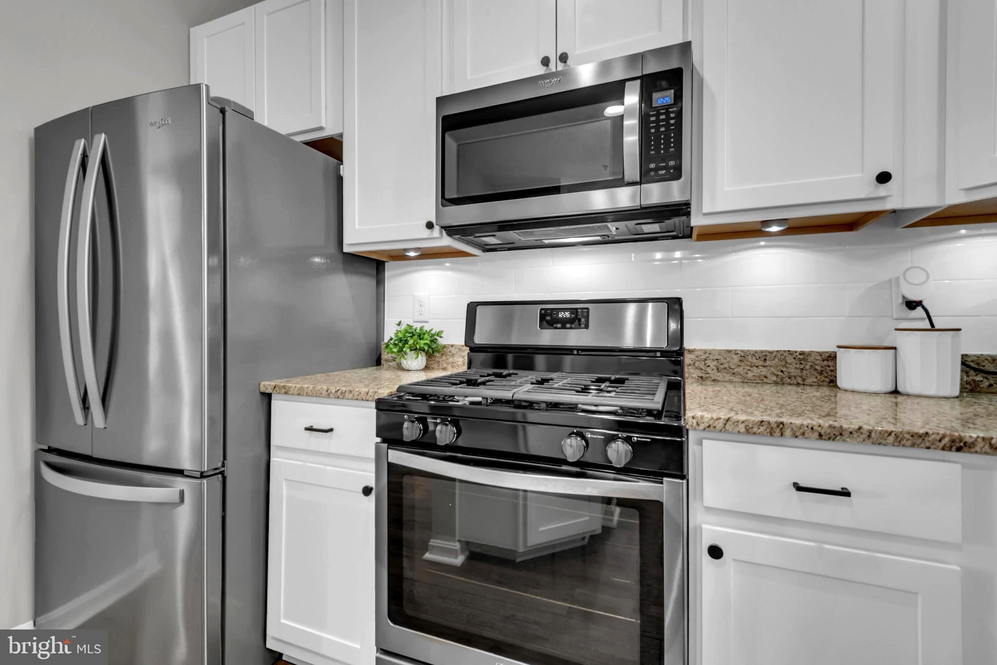 RIVER OAKS - Residential