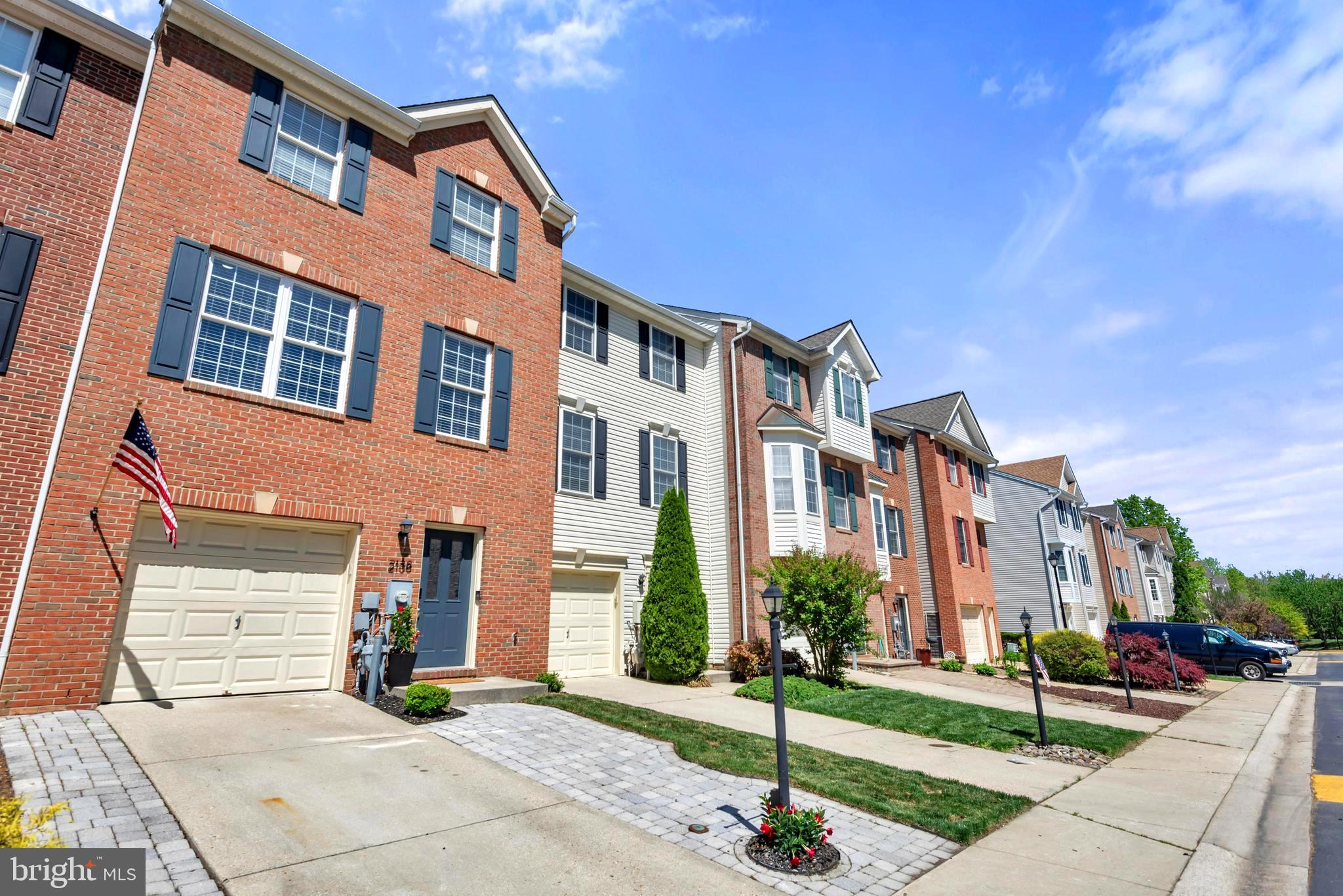 RIVER OAKS - Residential