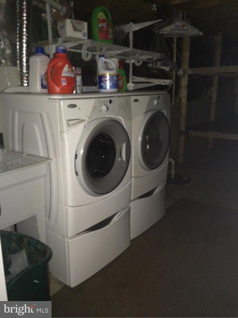 DAWSON LANDING - Residential Lease