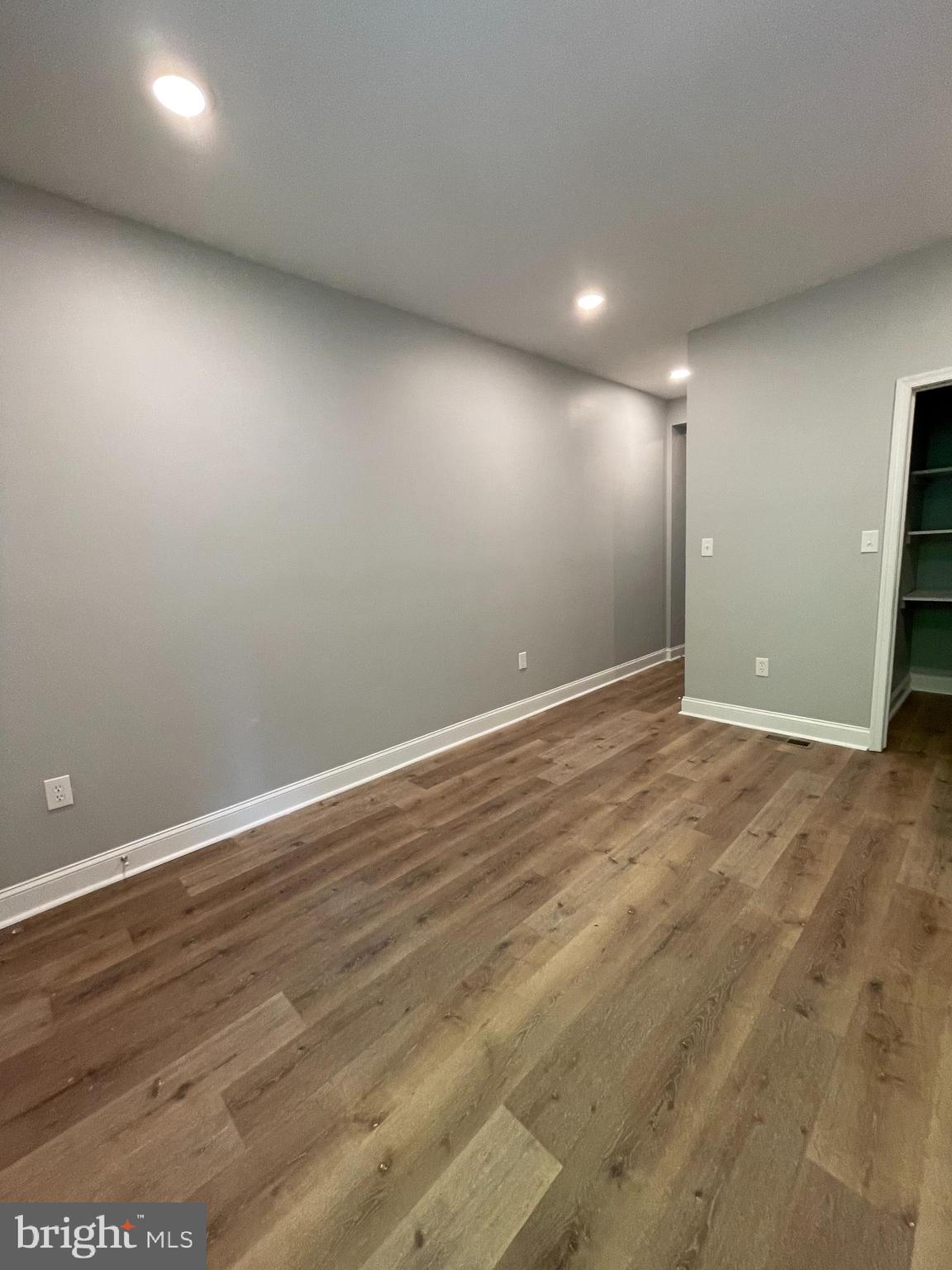 LEXINGTON - Residential Lease