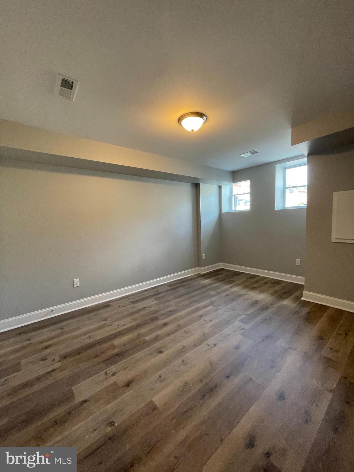 LEXINGTON - Residential Lease