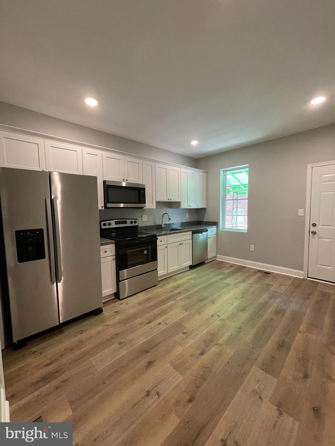 LEXINGTON - Residential Lease