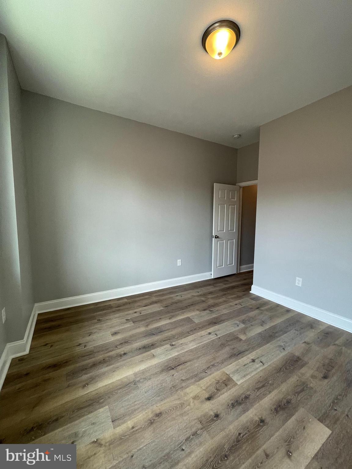 LEXINGTON - Residential Lease