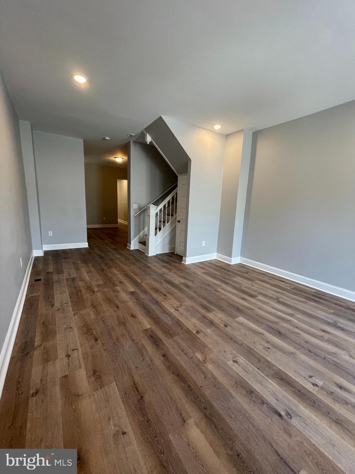 LEXINGTON - Residential Lease