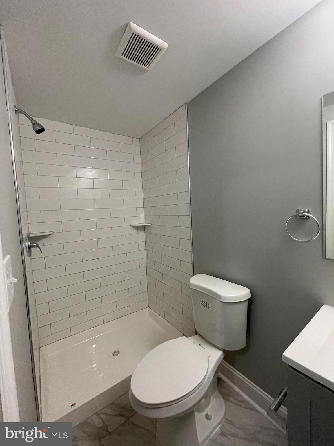 LEXINGTON - Residential Lease