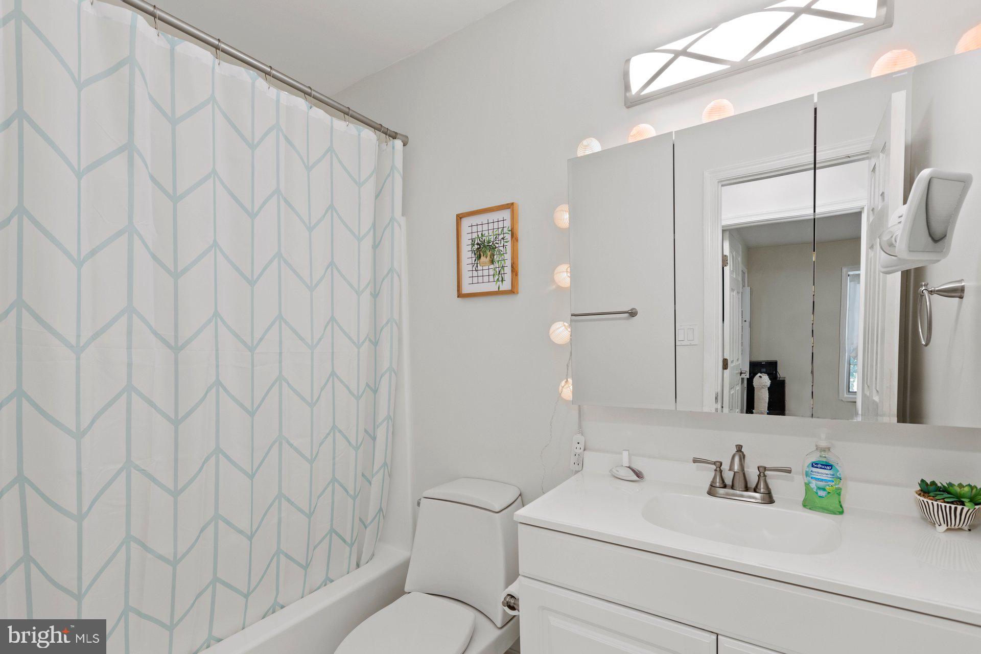 CEDAR COVE - Residential