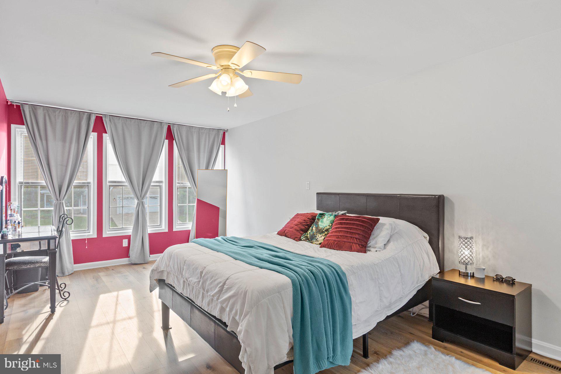 CEDAR COVE - Residential