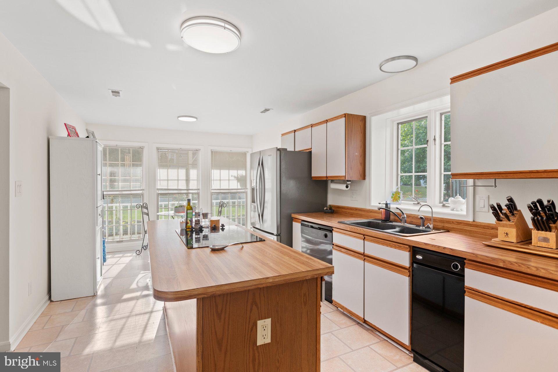 CEDAR COVE - Residential