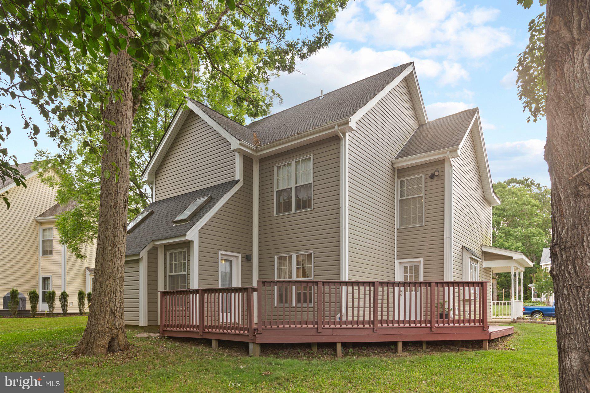 CEDAR COVE - Residential