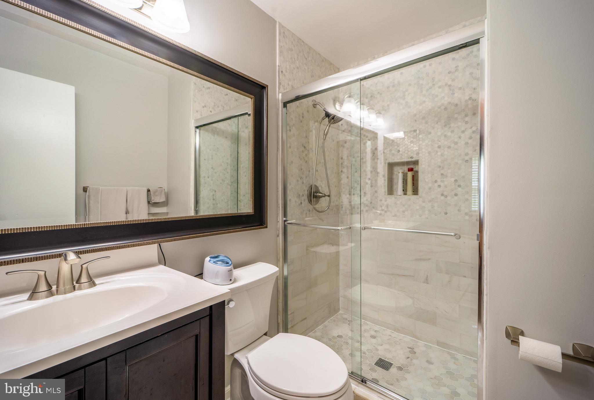 DUNN LORING VILLAGE - Residential Lease