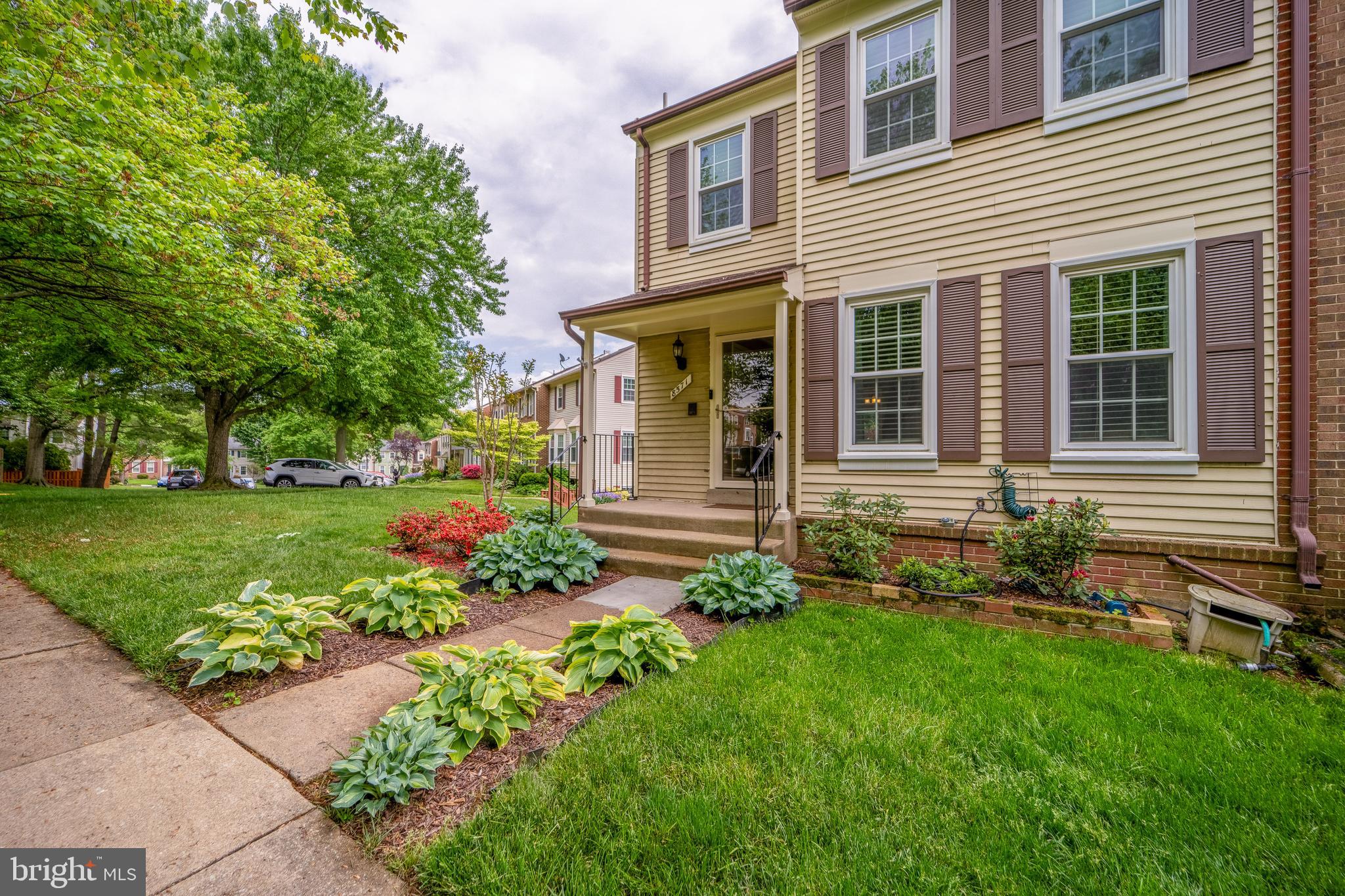 DUNN LORING VILLAGE - Residential Lease