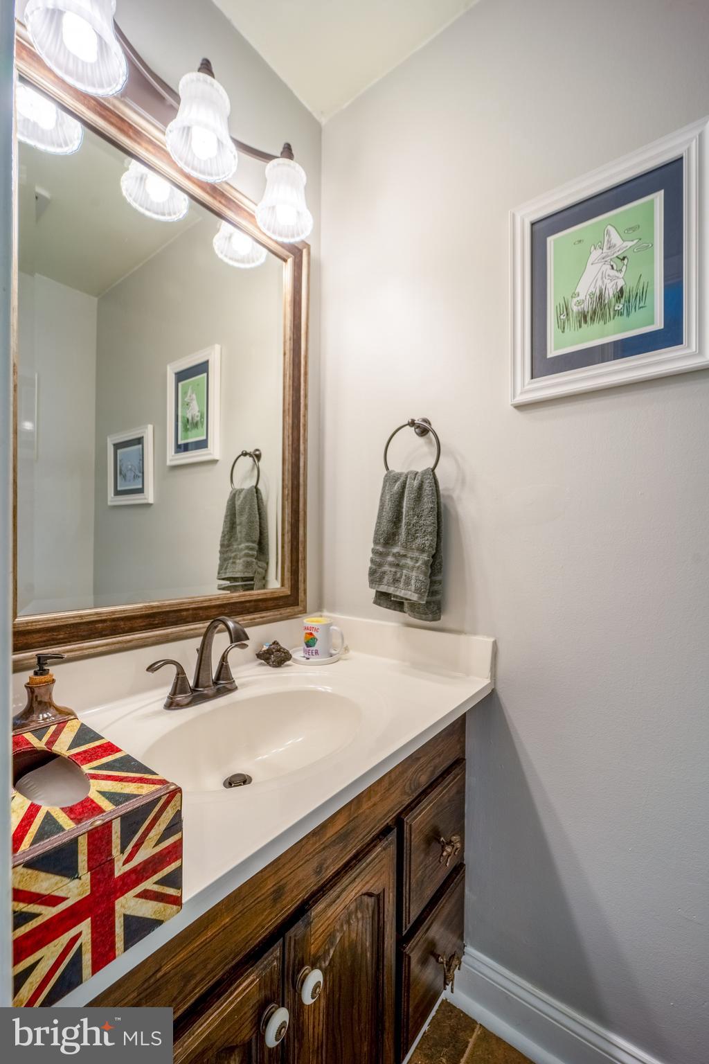 DUNN LORING VILLAGE - Residential Lease