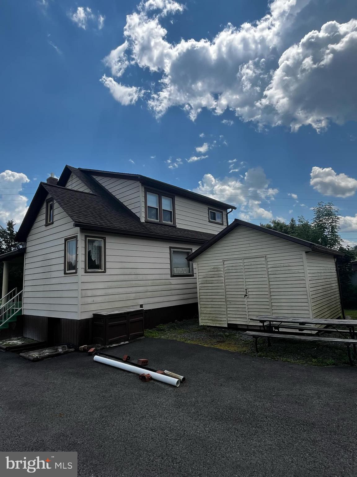 8685 E BACK MOUNTAIN ROAD