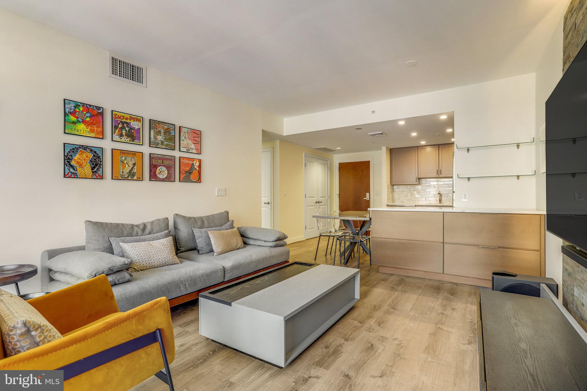 CLARENDON - Residential Lease