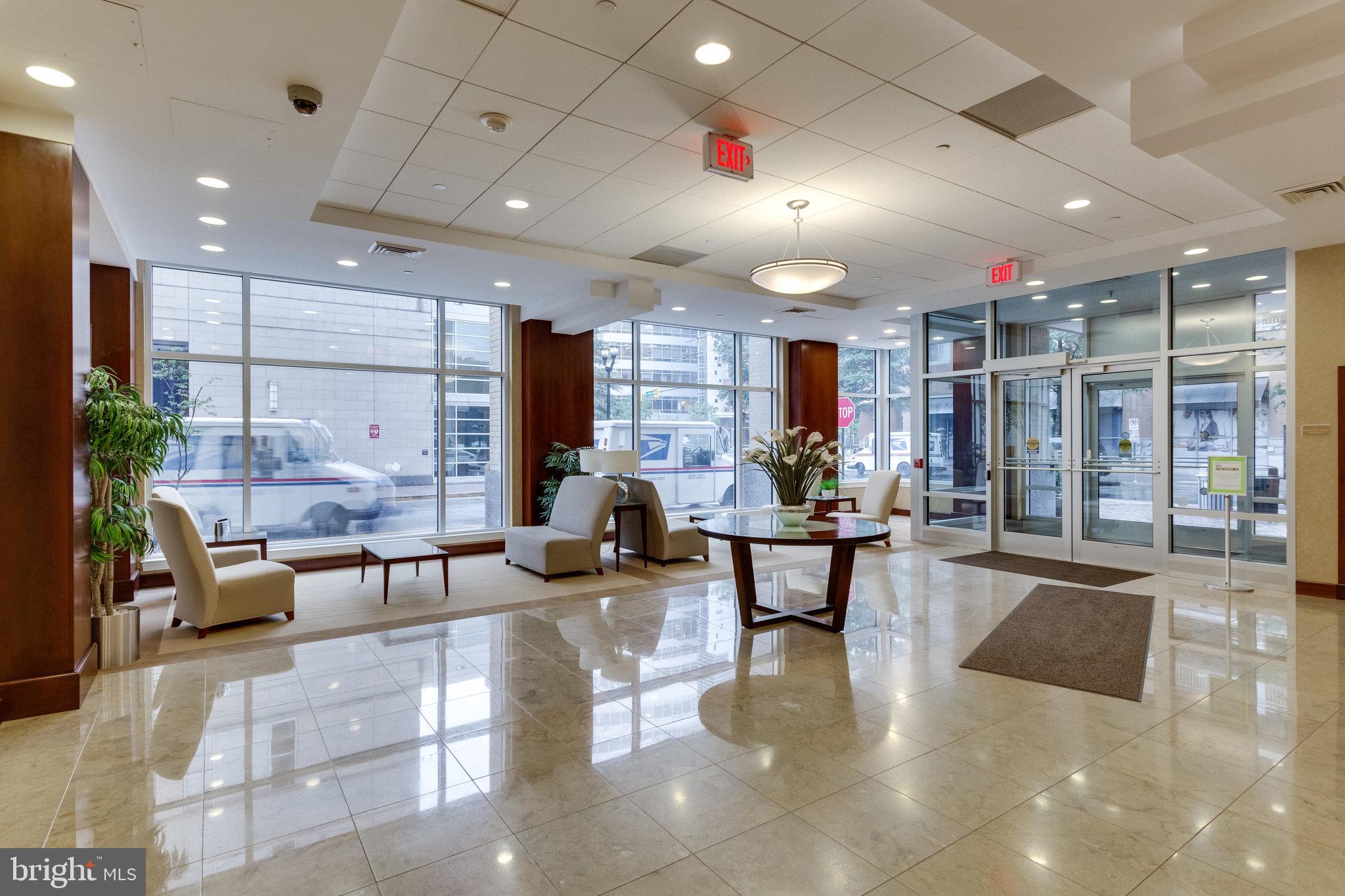 CLARENDON - Residential Lease