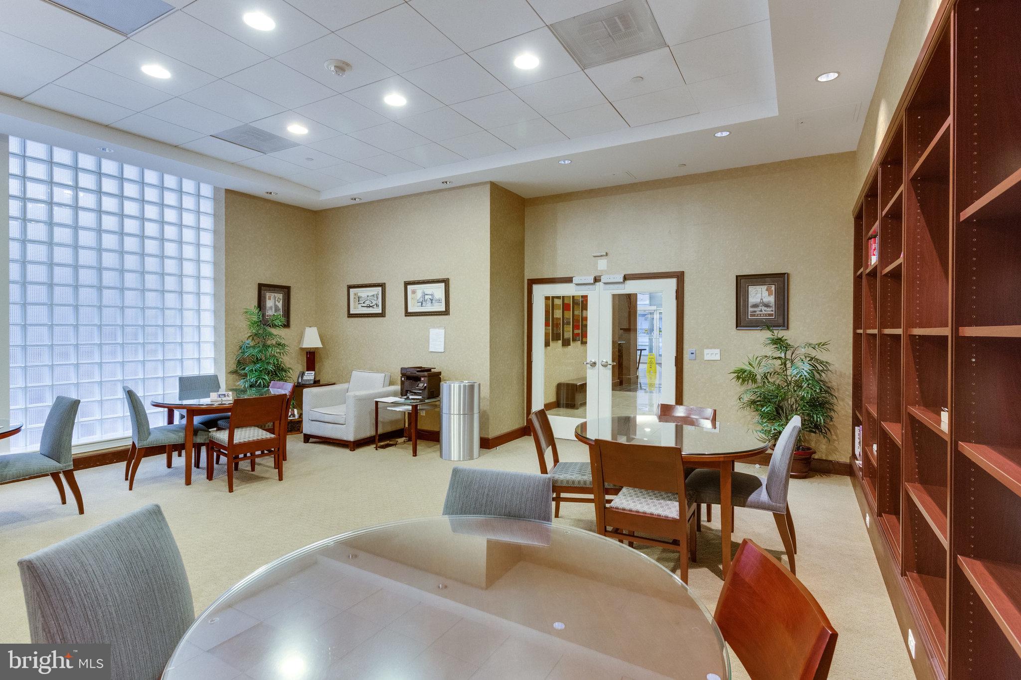 CLARENDON - Residential Lease