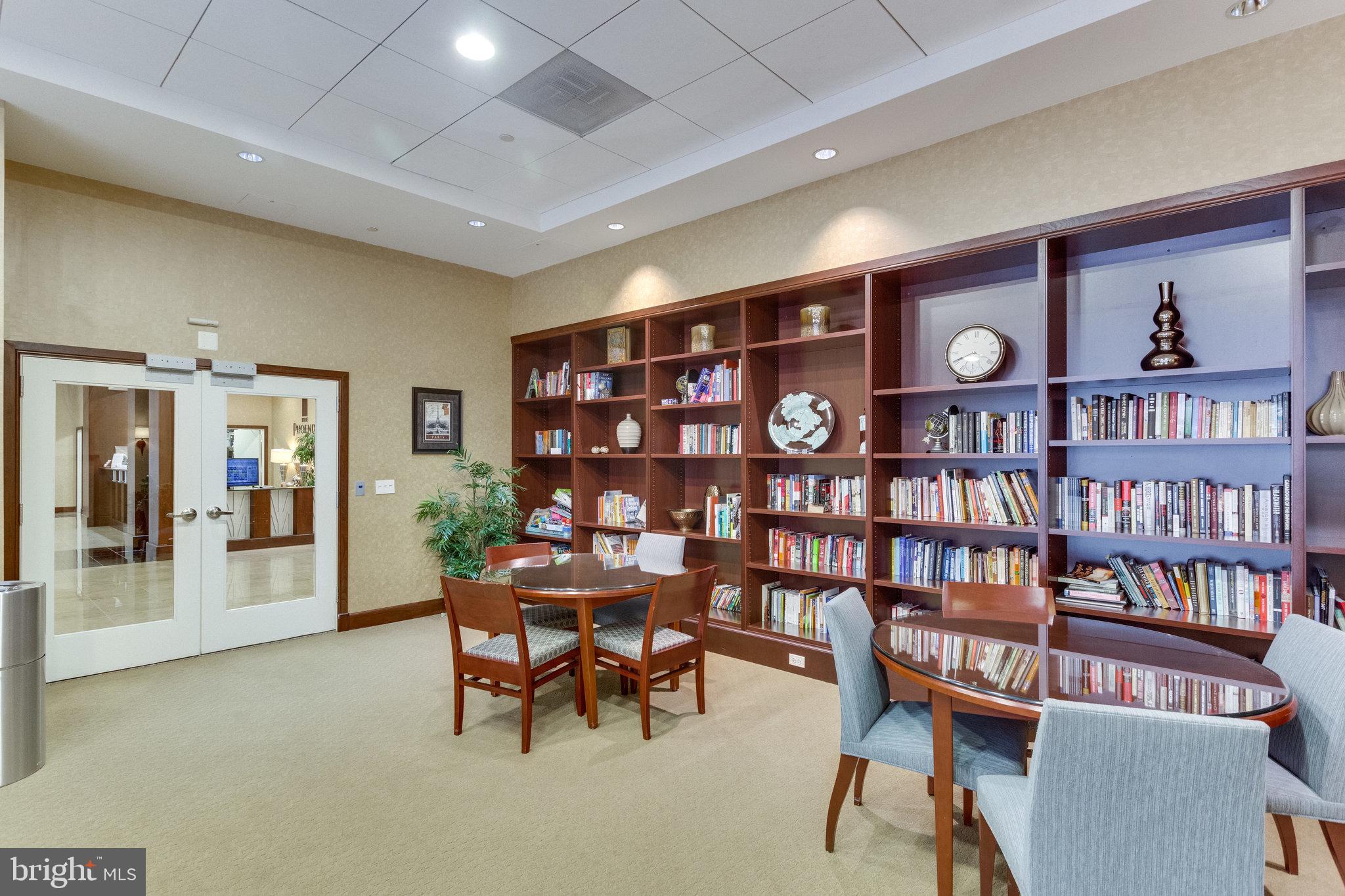 CLARENDON - Residential Lease