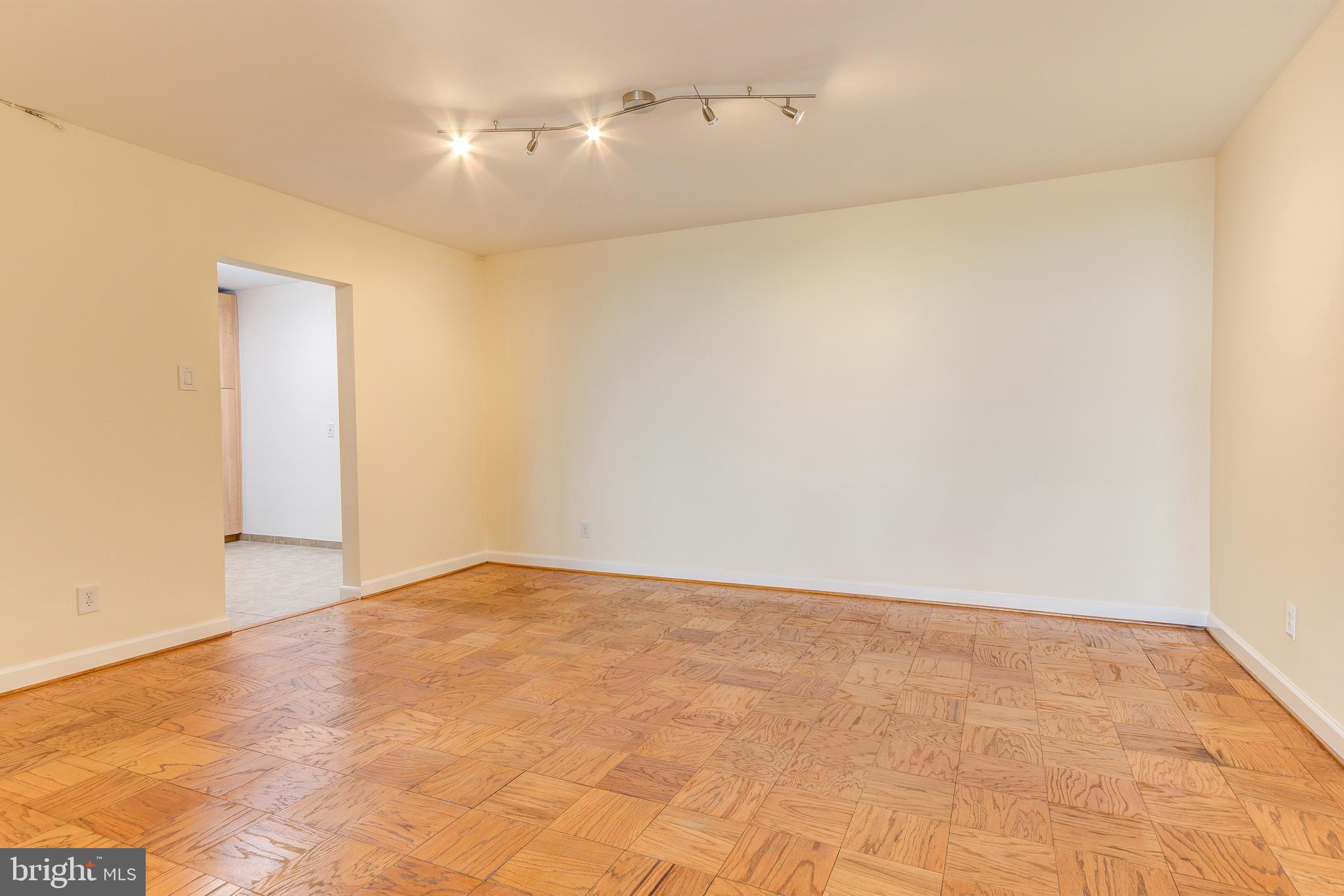 KENWOOD - Residential