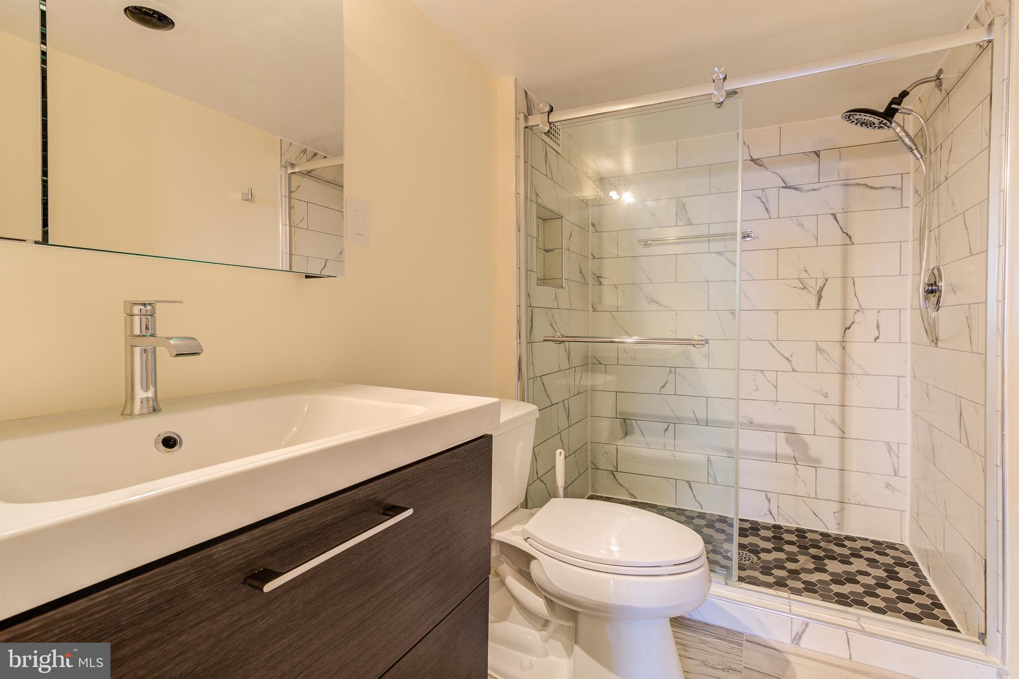 KENWOOD - Residential