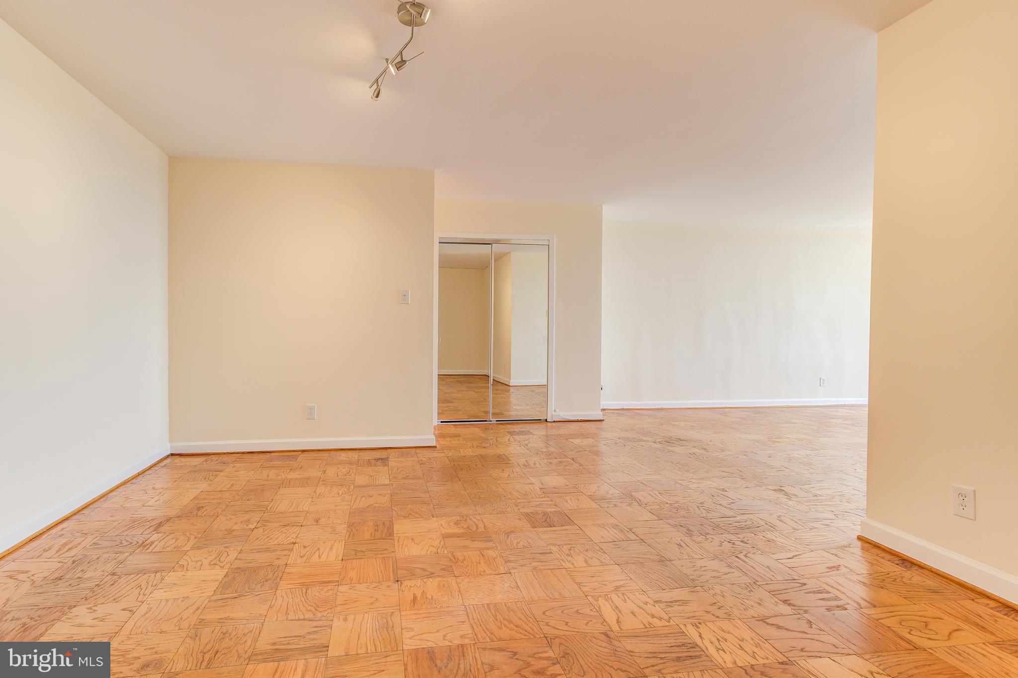 KENWOOD - Residential