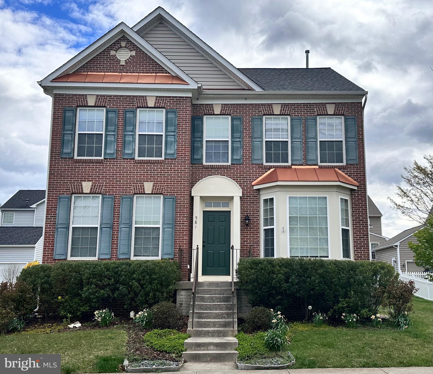 HUNTFIELD - Residential Lease