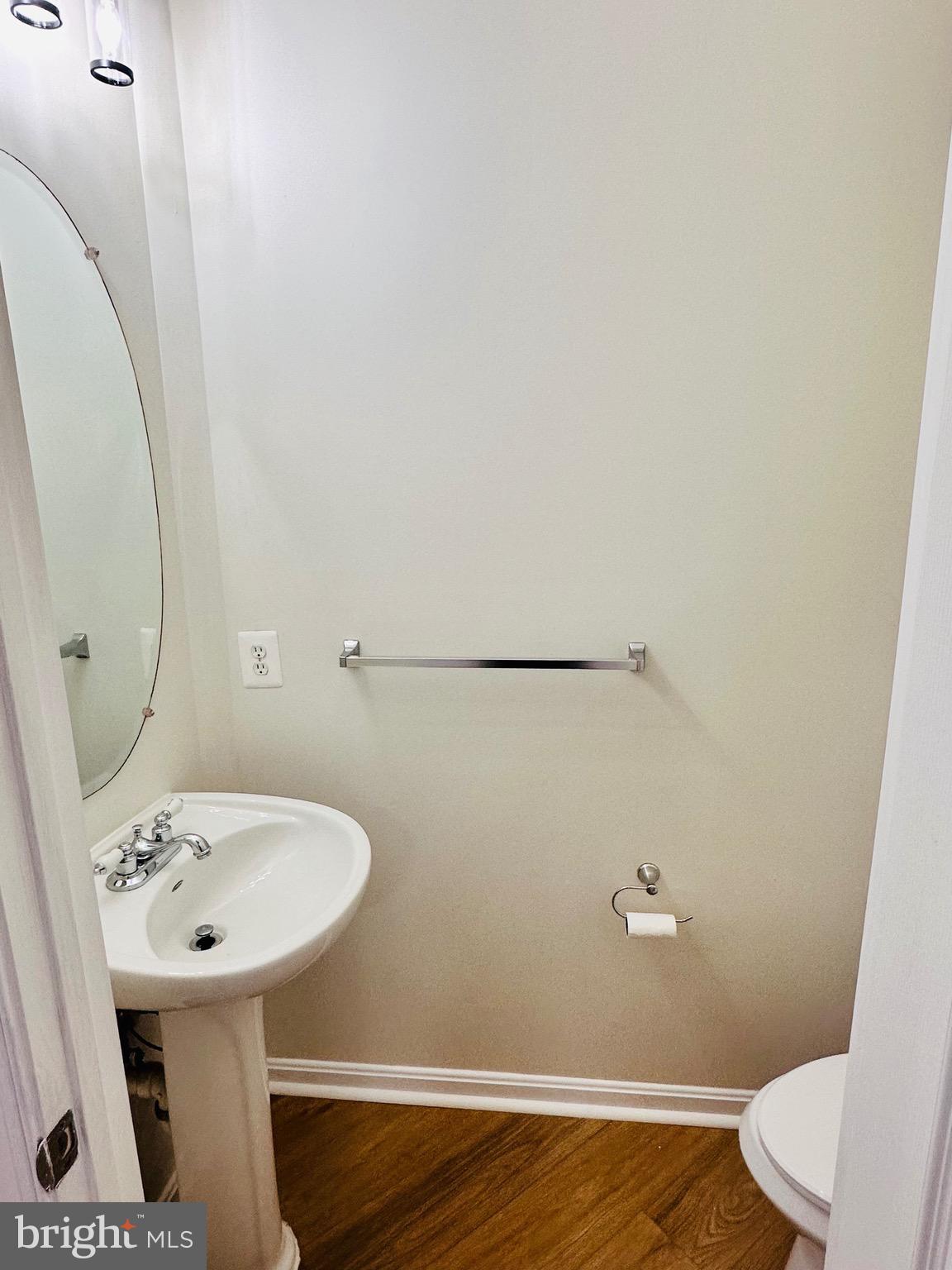 HUNTFIELD - Residential Lease