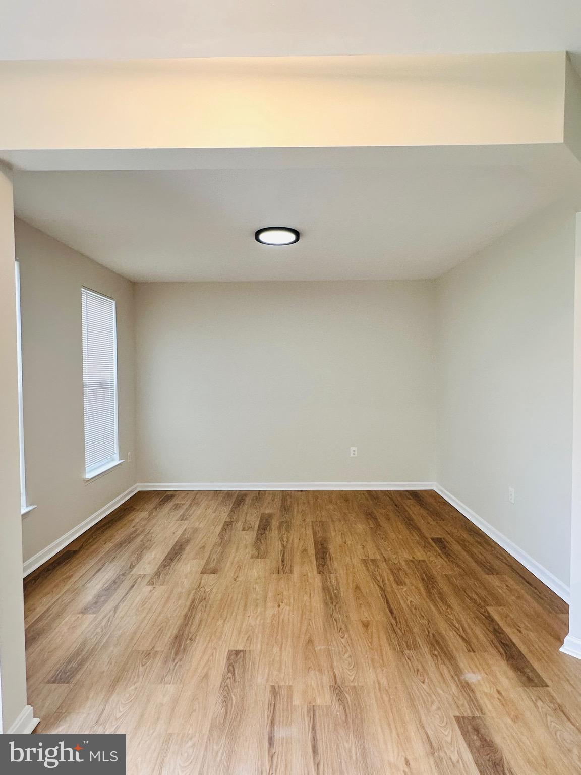 HUNTFIELD - Residential Lease