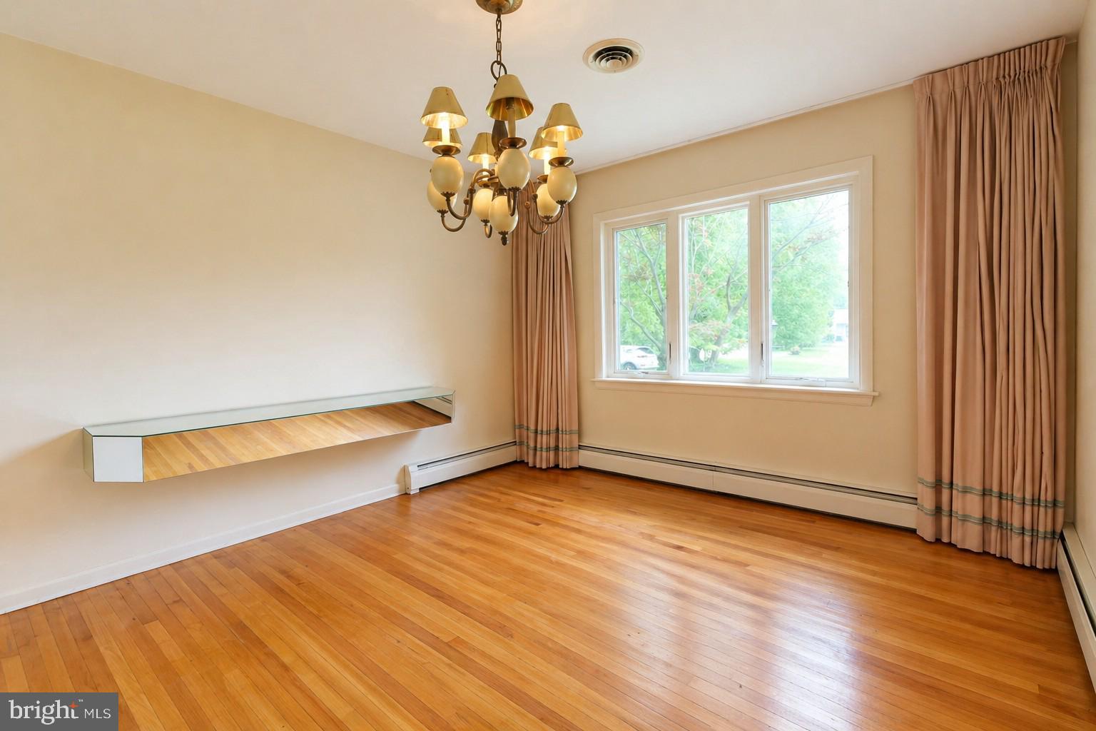 FAIRLAND ACRES - Residential