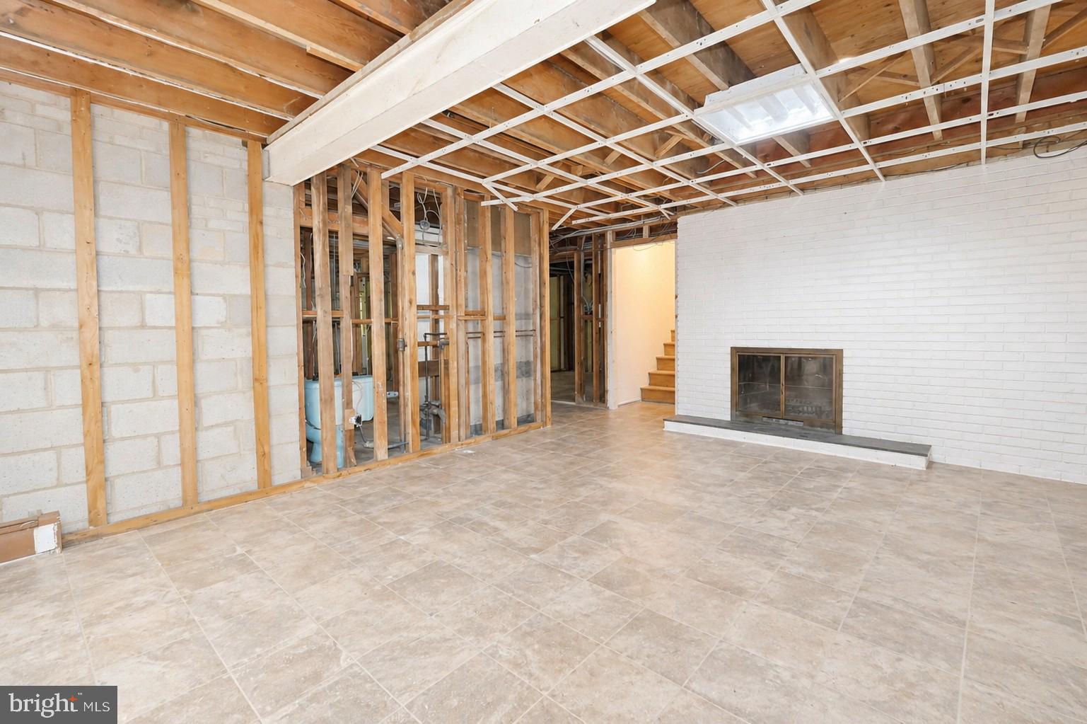 FAIRLAND ACRES - Residential