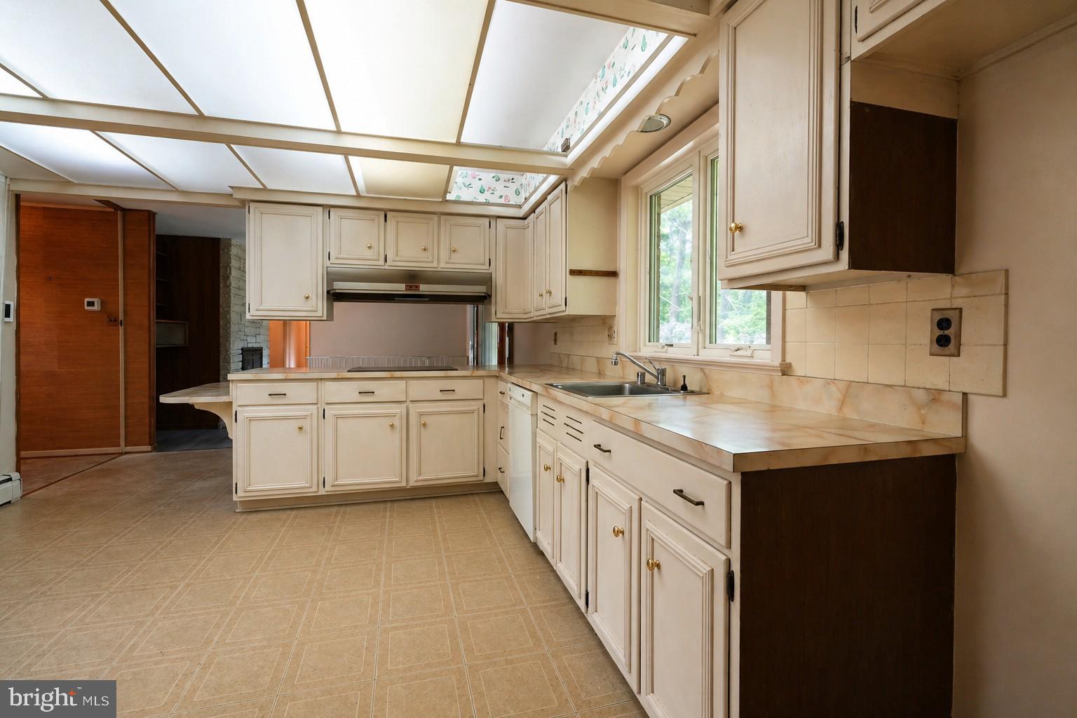 FAIRLAND ACRES - Residential
