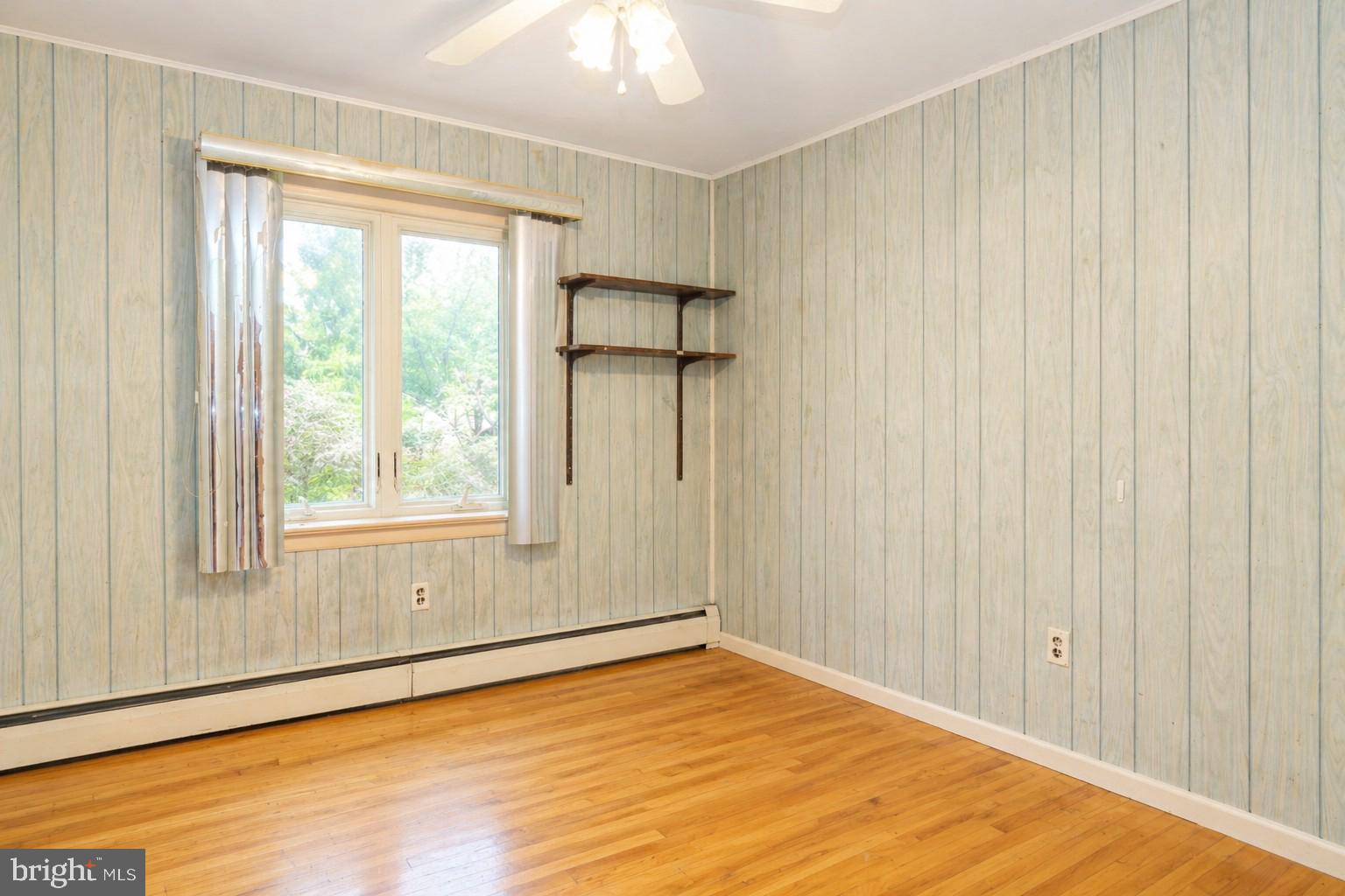 FAIRLAND ACRES - Residential