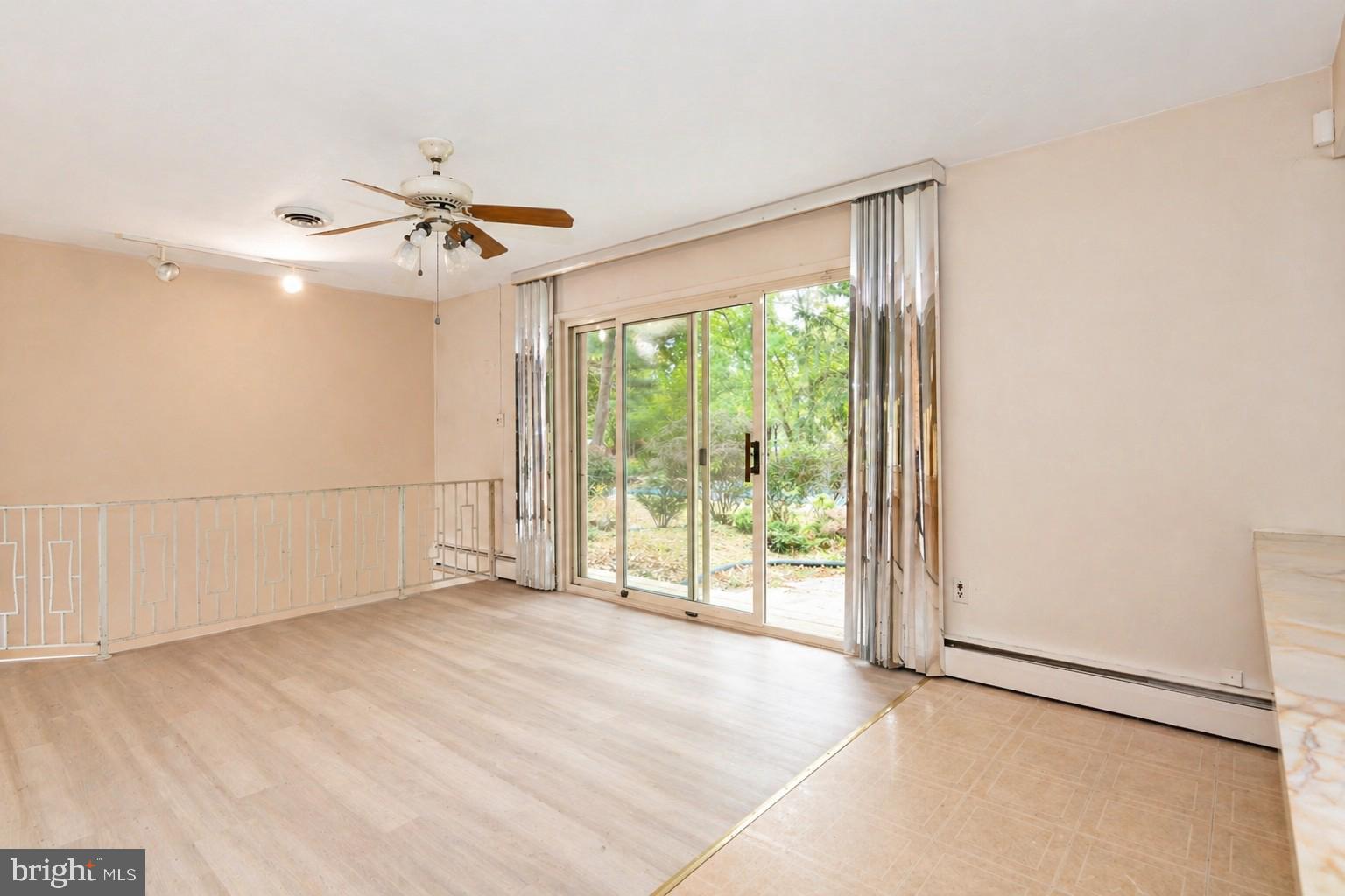 FAIRLAND ACRES - Residential